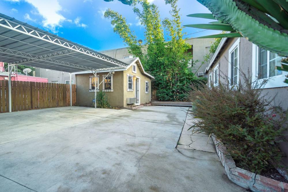 شقة Stylish 2 Bed & 2 Bath At The Heart Of Hollywood With Free Parking - One Car Only لوس أنجلوس المظهر الخارجي الصورة