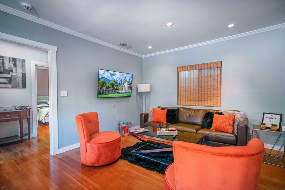 شقة Stylish 2 Bed & 2 Bath At The Heart Of Hollywood With Free Parking - One Car Only لوس أنجلوس المظهر الخارجي الصورة