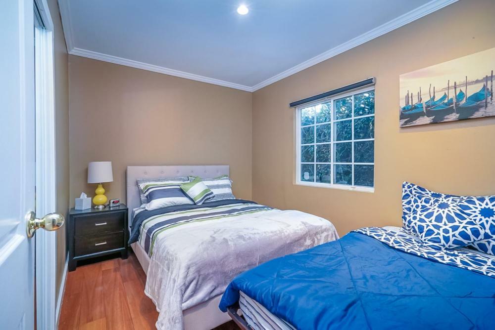 شقة Stylish 2 Bed & 2 Bath At The Heart Of Hollywood With Free Parking - One Car Only لوس أنجلوس المظهر الخارجي الصورة